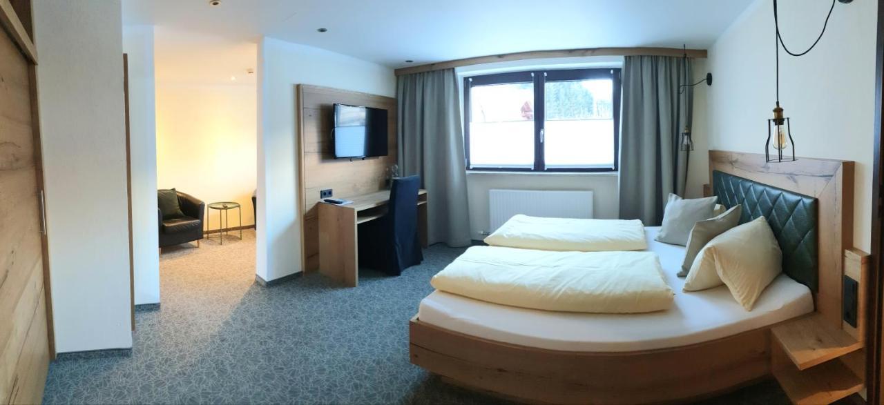 Alpenrose Hotel-Garni Герлос Экстерьер фото