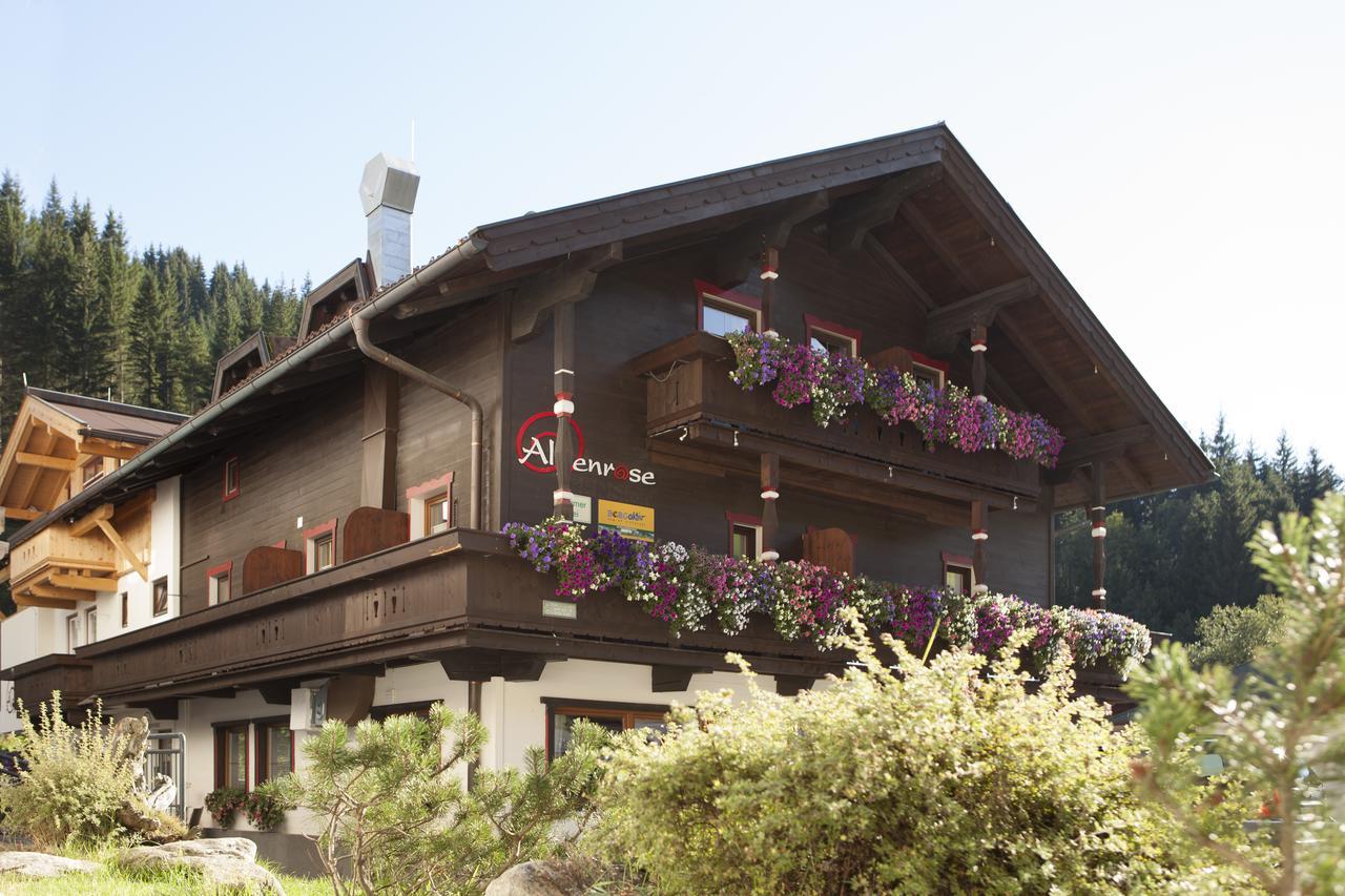 Alpenrose Hotel-Garni Герлос Экстерьер фото
