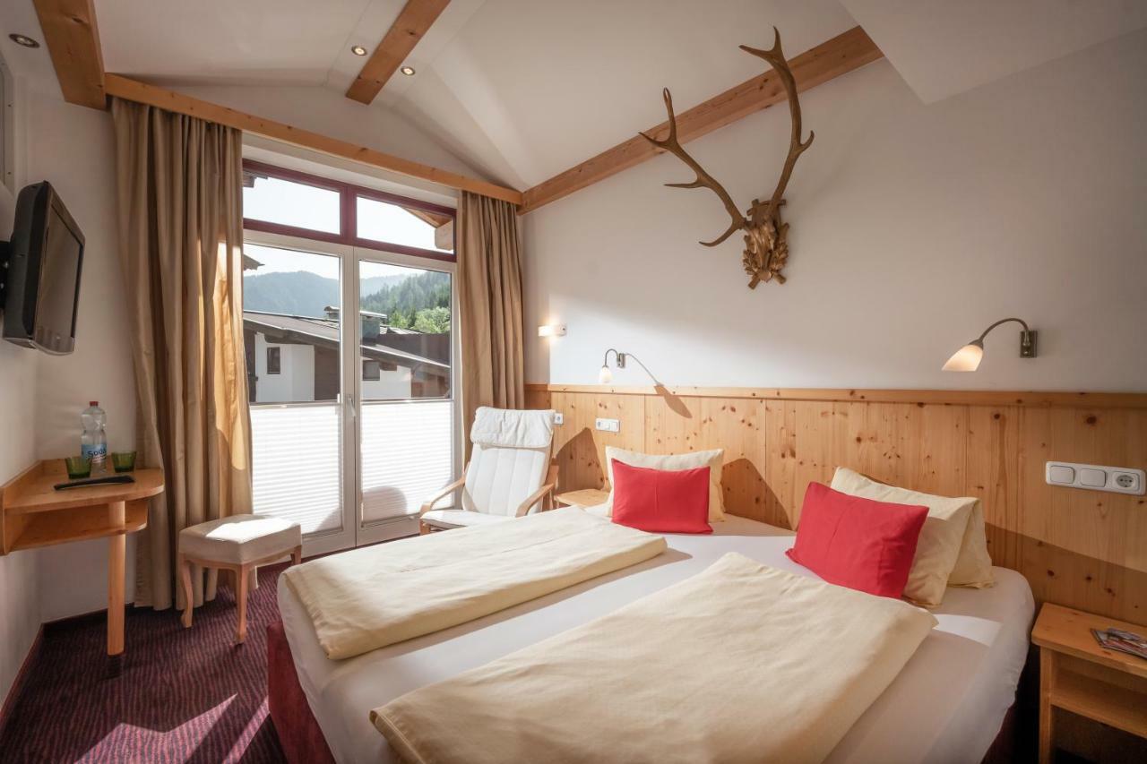 Alpenrose Hotel-Garni Герлос Экстерьер фото